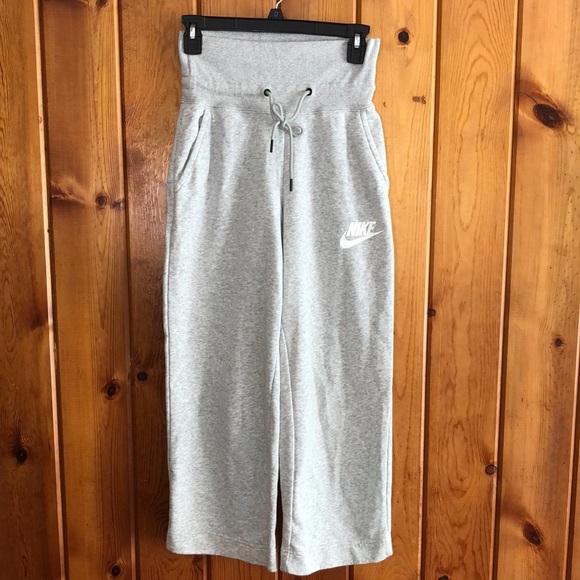 Nike High Rise Wide Leg Athleisure Pants Rally Sport Casual Sneaker Pants XS​​ - Picture 2 of 9